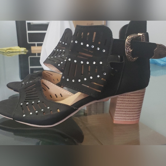 Women's Sandles size 38 or US 6.5 - Picture 5 of 6